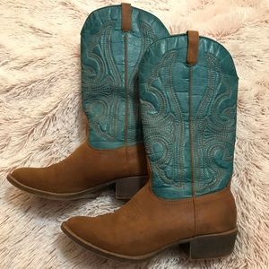 Turquoise & Brown pointed toe Cowgirl/Cowboy Boots